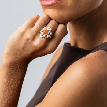 Anillo KNUT LOV Cornalina